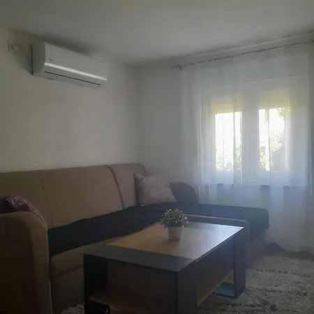 Maja Apartamento